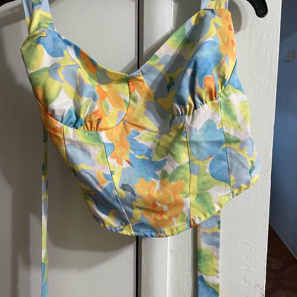 Floral Crop Top With Straps Bundle Of 02